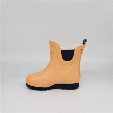 Bottes de pluie avec de la fourrure